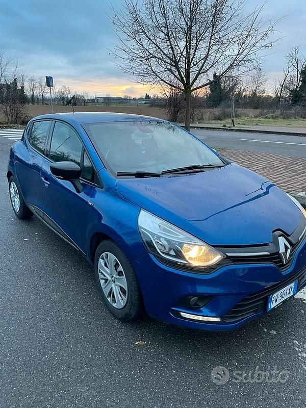 Blu Usata 2019 Renault Clio IV Utilitaria | 8500 € (Ottimo prezzo) - Immagine 1/4