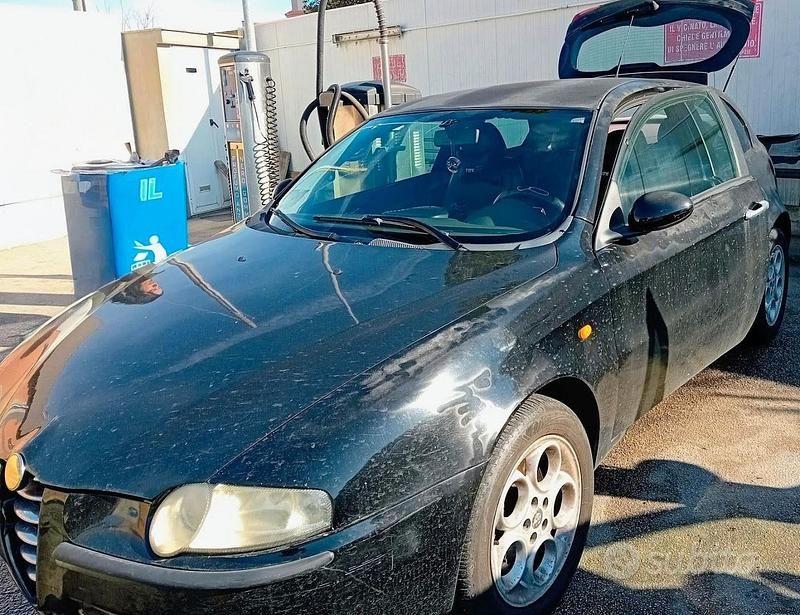 Usata Alfa Romeo 147 2001 Utilitaria