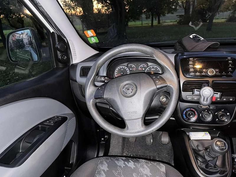 Usata Opel Combo Life 120 CV (88 kW) 2012 Bianco Furgone