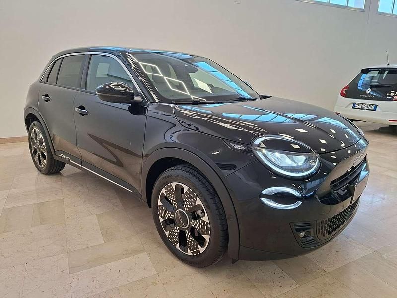 Usata Fiat 600 La Prima 101 CV (74 kW) 2025 Nero SUV
