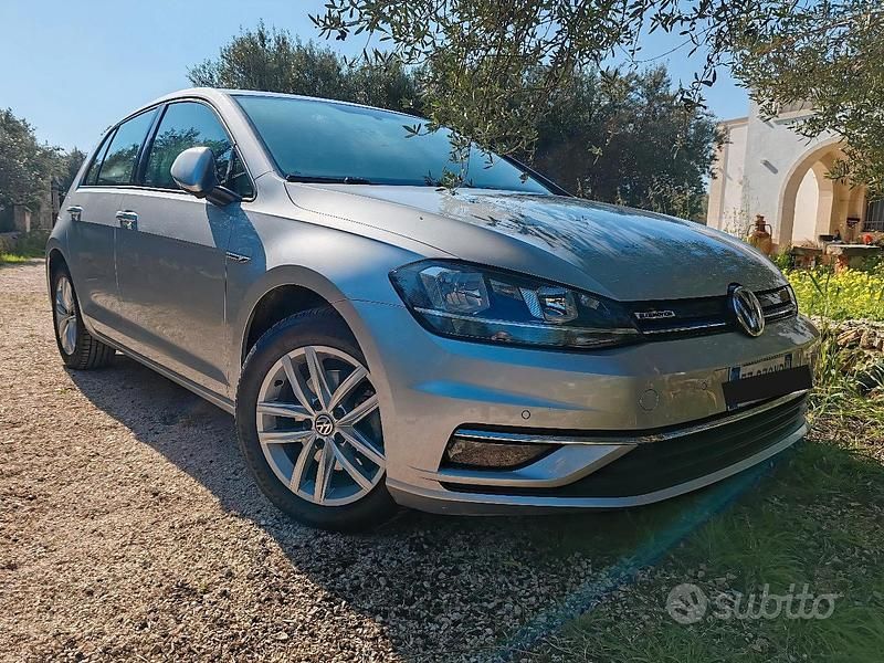 Usata VW Golf VIII 2020 Grigio Berlina