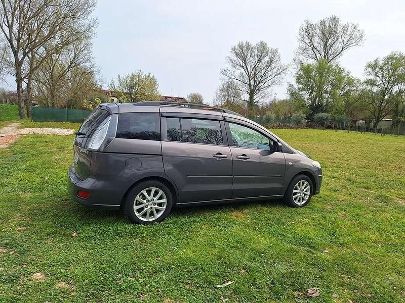 Usata Mazda 5 Style 116 CV (85 kW) 2010 Argento Monovolume
