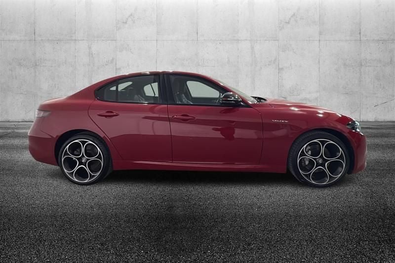 Usata Alfa Romeo Giulia Veloce 280 CV (205 kW) 2023 Rosso pastello Berlina