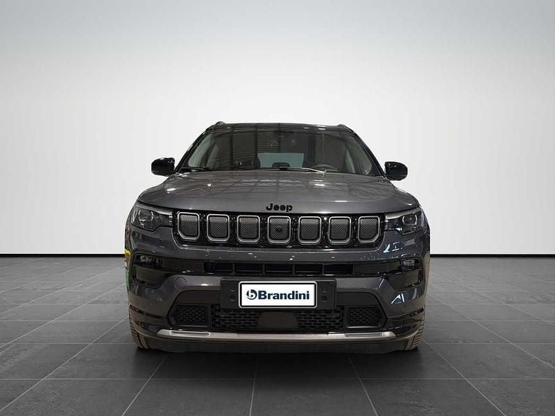 Usata Jeep Compass 131 CV (96 kW) 2024 Graphite grey con tetto nero SUV