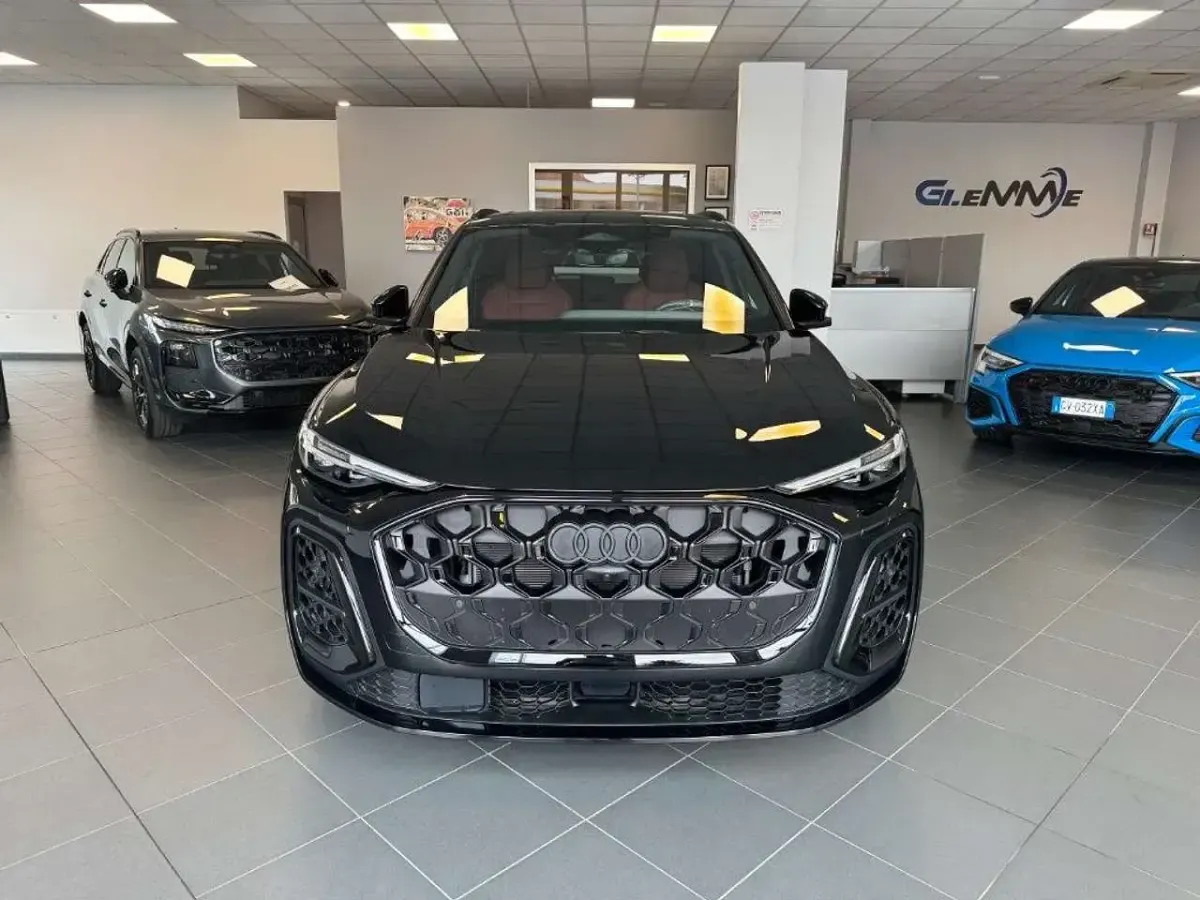 Usata Audi SQ5 Ambiente 367 CV (269 kW) 2025 Nero SUV