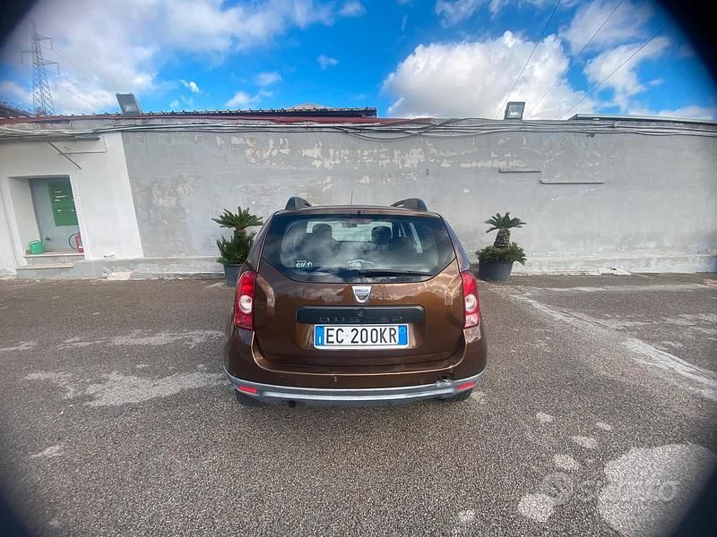 Occasion Dacia Duster 110 ch (80 kW) 2010 Marron Berline