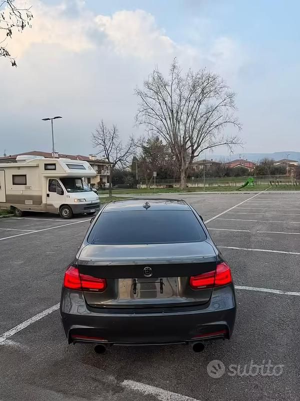 Usata BMW 320 M Sport 184 CV (135 kW) 2018 Grigio Berlina