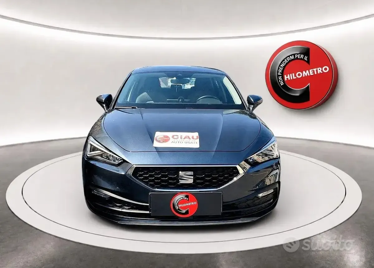 Usata Seat Leon Business 90 CV (66 kW) 2022 Grigio Berlina