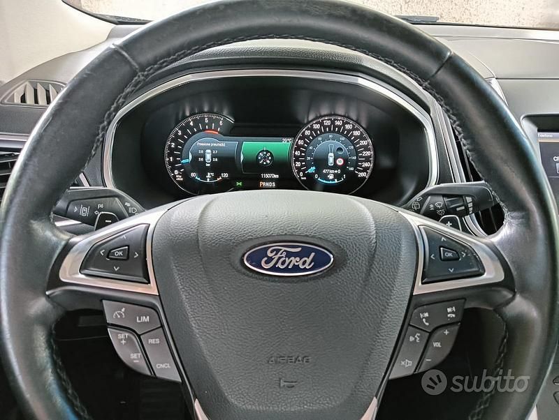 Usata Ford Edge Titanium 210 CV (154 kW) 2017 Grigio SUV