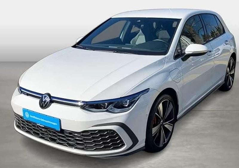 Bianco Usata 2021 VW Golf VIII GTE Tre volumi | 22.310 € (Super prezzo) - Immagine 1/4