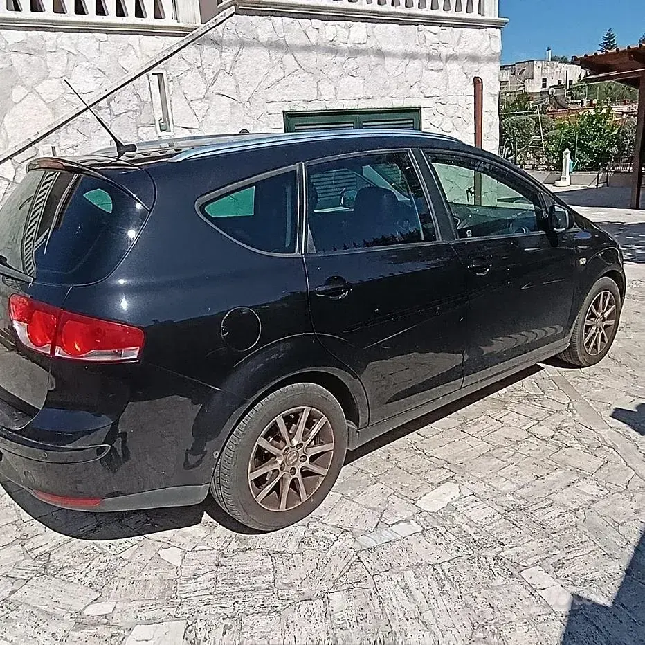Usata Seat Altea XL Style 105 CV (77 kW) 2009 Nero Monovolume