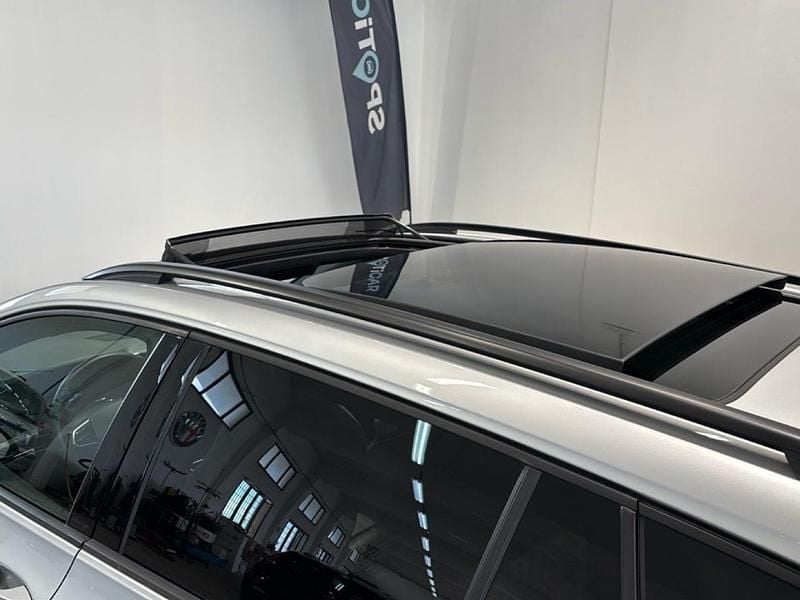 Usata VW Golf VIII R-line 2024 Argento Berlina