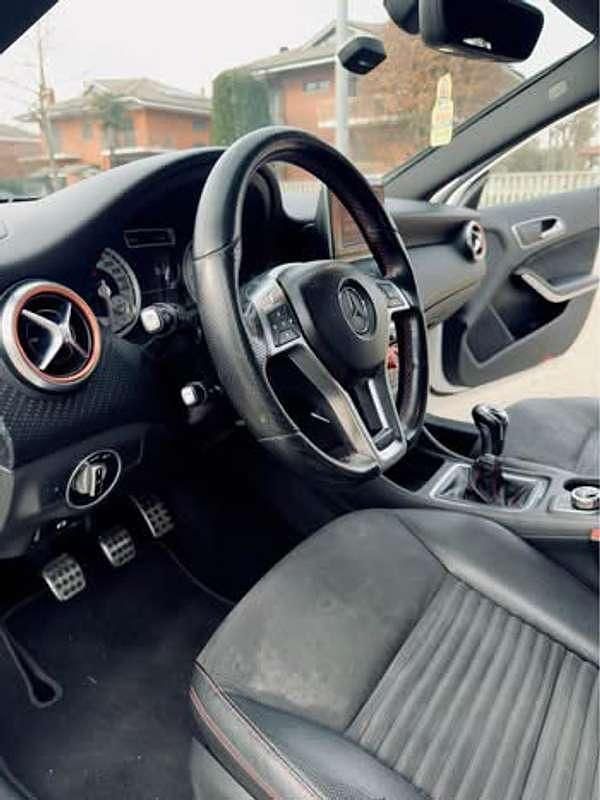 Usata Mercedes A200 Premium 136 CV (100 kW) 2013 Bianco Berlina