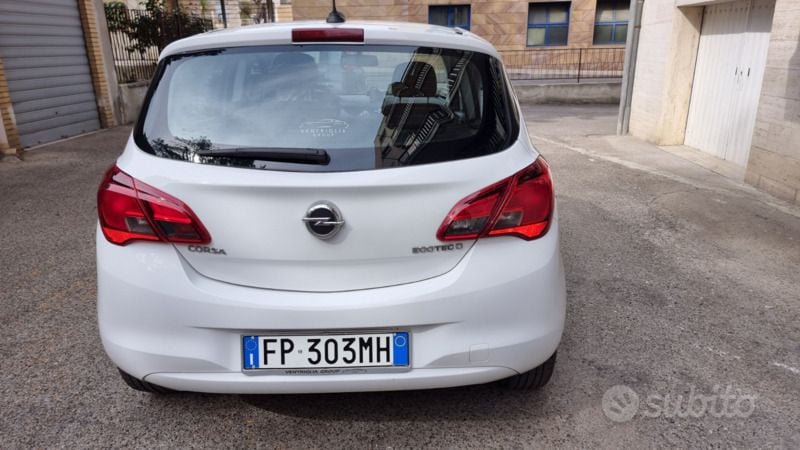 Usata Opel Corsa 95 CV (69 kW) 2018 Bianco Berlina