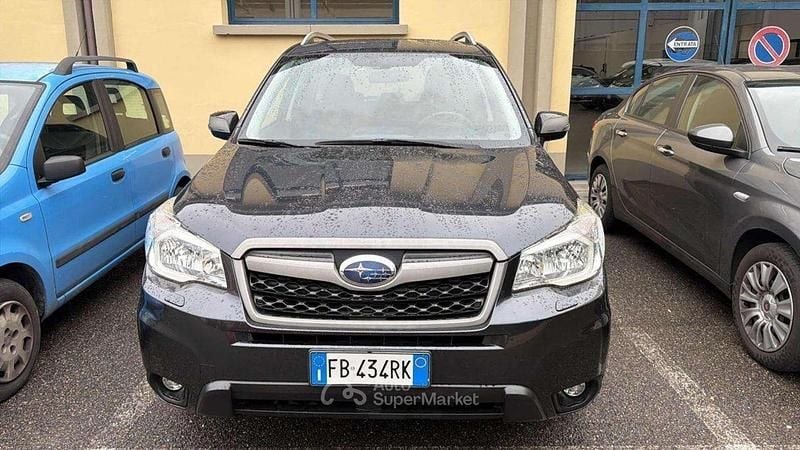 Usata Subaru Forester Style 150 CV (110 kW) 2015 Nero SUV