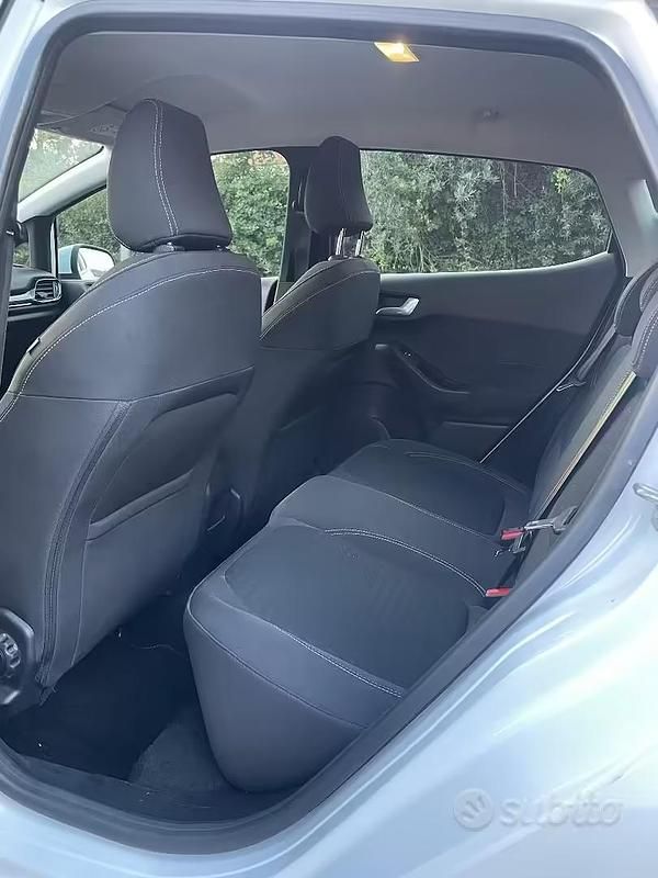 Usata Ford Fiesta Titanium 85 CV (62 kW) 2020 Bianco Utilitaria