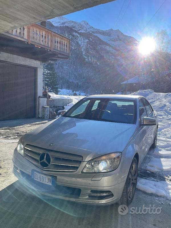 Usata Mercedes C350 231 CV (169 kW) 2013 Grigio Berlina