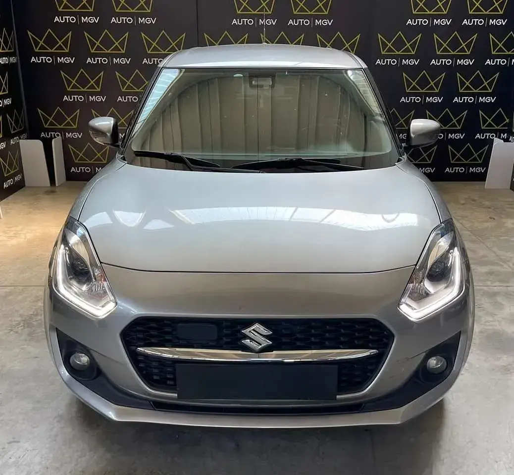 Usata Suzuki Swift Cool 83 CV (61 kW) 2021 Grigio Utilitaria