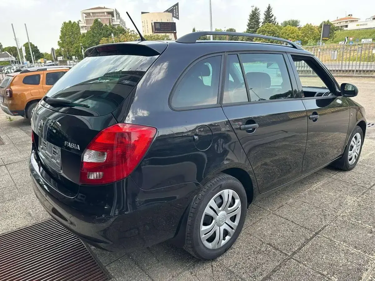 Usata Skoda Fabia Active 60 CV (44 kW) 2014 Nero Station wagon