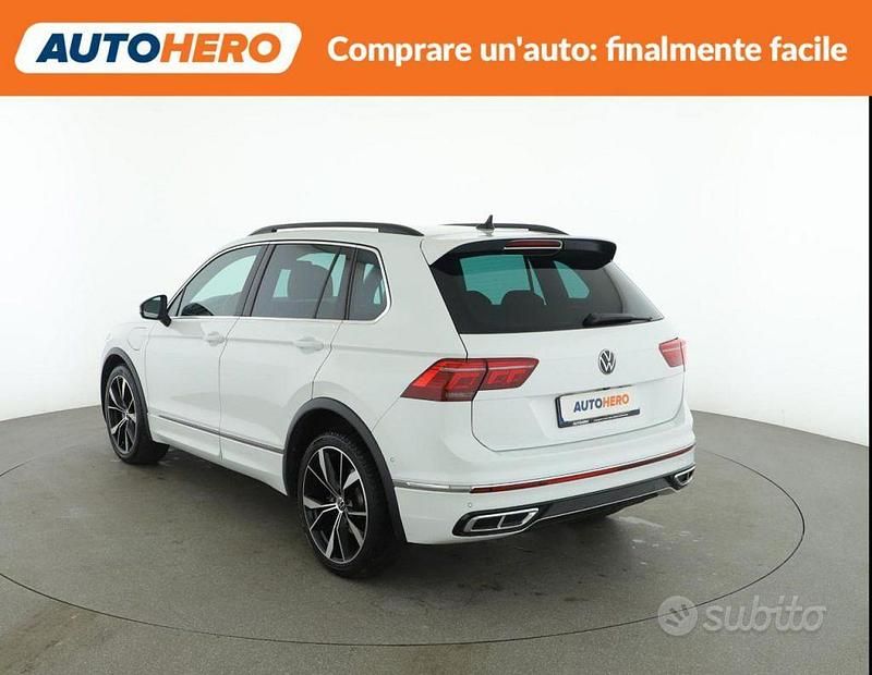 Usata VW Tiguan R-line 149 CV (109 kW) 2021 Bianco SUV
