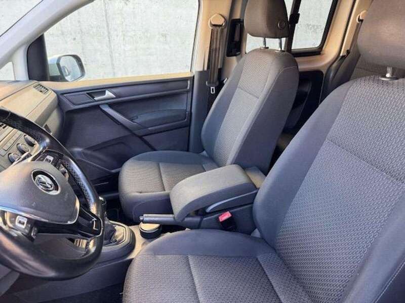 Usata VW Caddy Maxi 102 CV (75 kW) 2019 Argento Monovolume