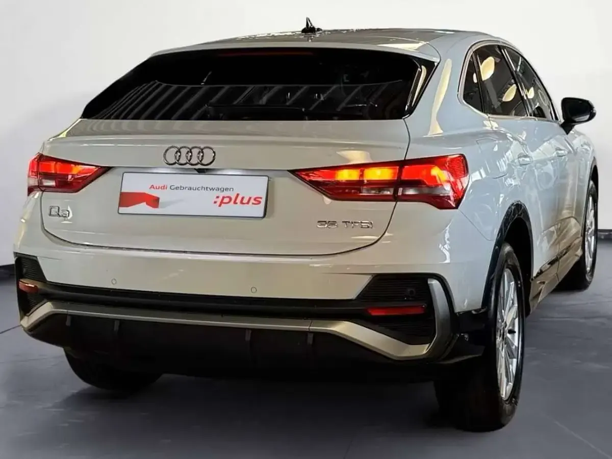Usata Audi Q3 Sportback S-Line 150 CV (110 kW) 2022 Bianco SUV