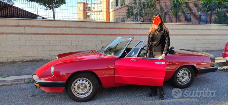 Usata Alfa Romeo Spider 101 CV (74 kW) 1987 Rosso Cabrio