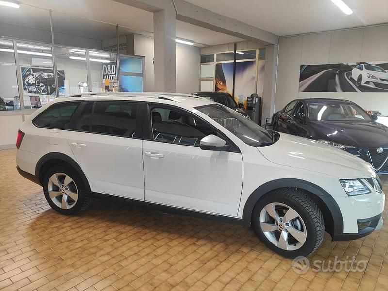 Usata Skoda Octavia 150 CV (110 kW) 2018 Bianco Station wagon