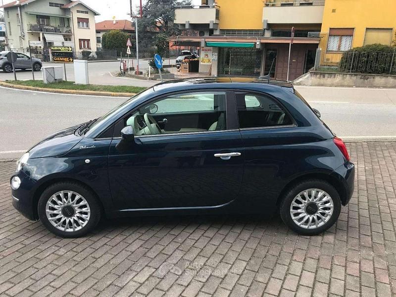 Usata Fiat 500 Dolcevita 69 CV (50 kW) 2021 Blu Utilitaria