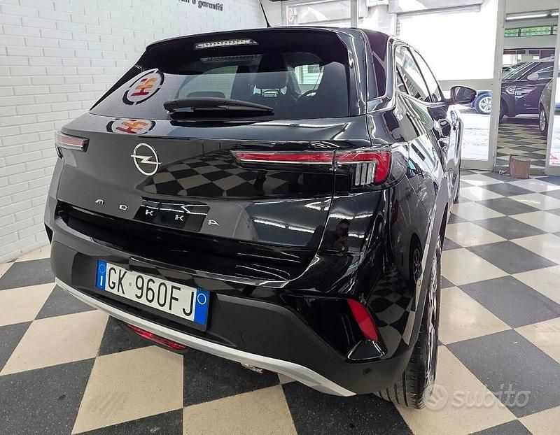 Usata Opel Mokka Elegance 110 CV (80 kW) 2022 Nero SUV