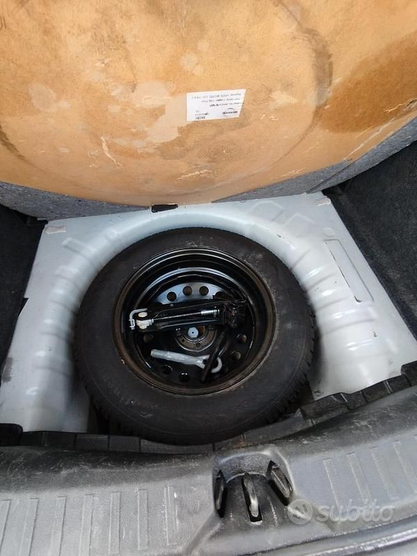 Usata Nissan Micra Tekna 90 CV (66 kW) 2018 Bianco Utilitaria