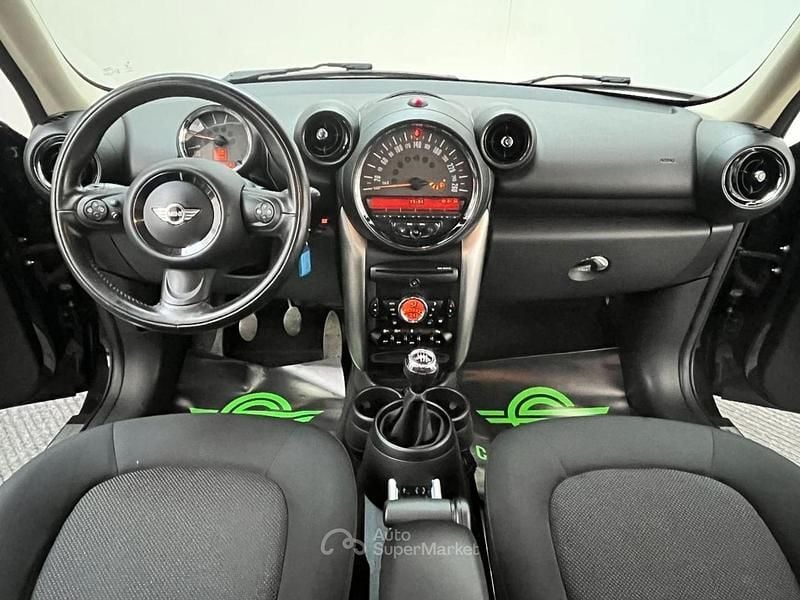 Usata Mini ONE 90 CV (66 kW) 2017 Nero Utilitaria