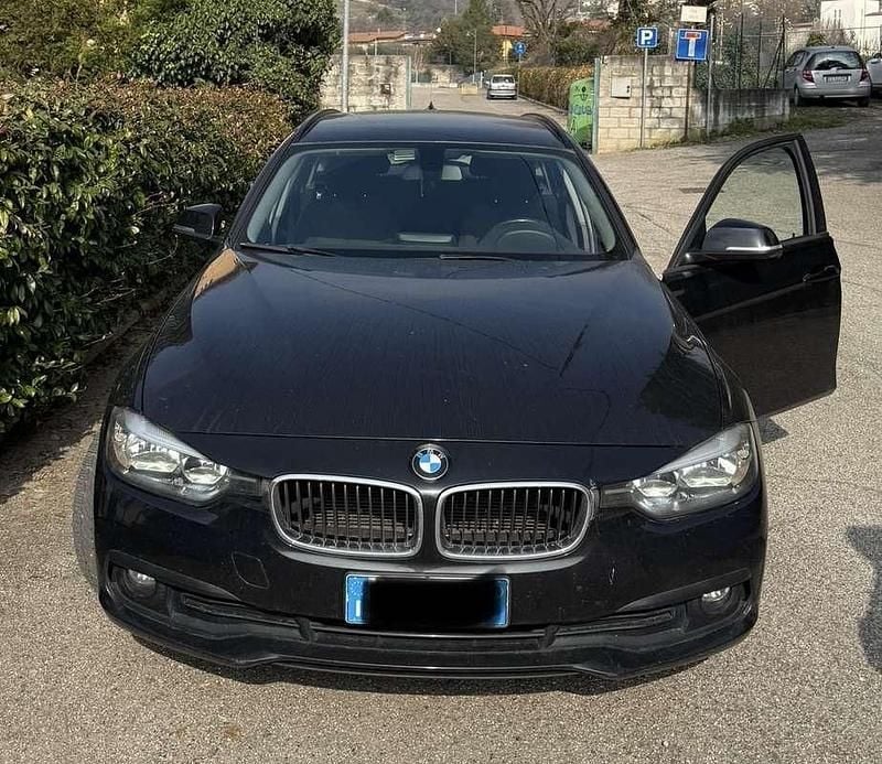 Usata BMW 316 Efficient Dynamics 116 CV (85 kW) 2016 Nero Station wagon