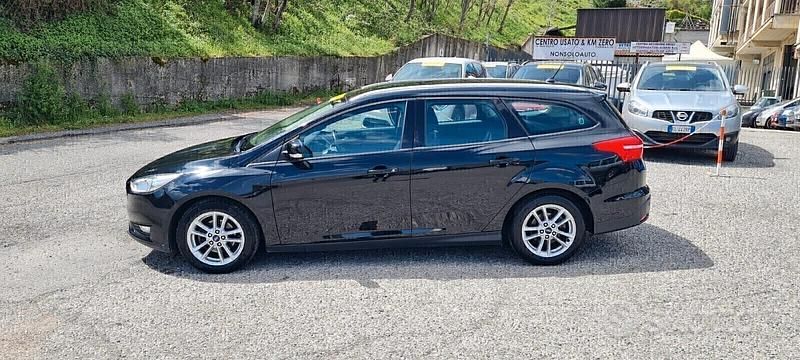 Begagnad Ford Focus 120 HK (88 kW) 2018 Svart Kombi