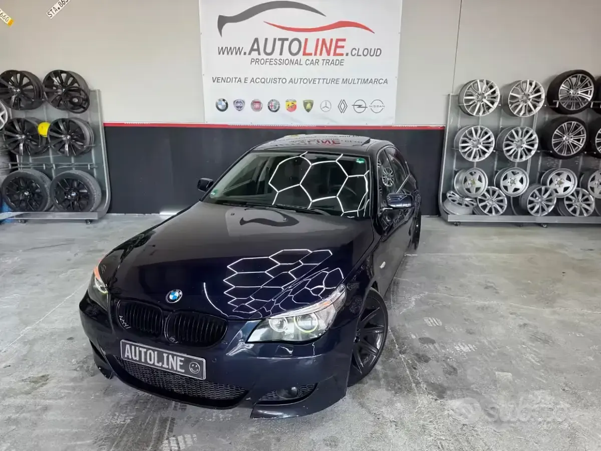 Usata BMW 545 333 CV (244 kW) 2004 Blu Berlina