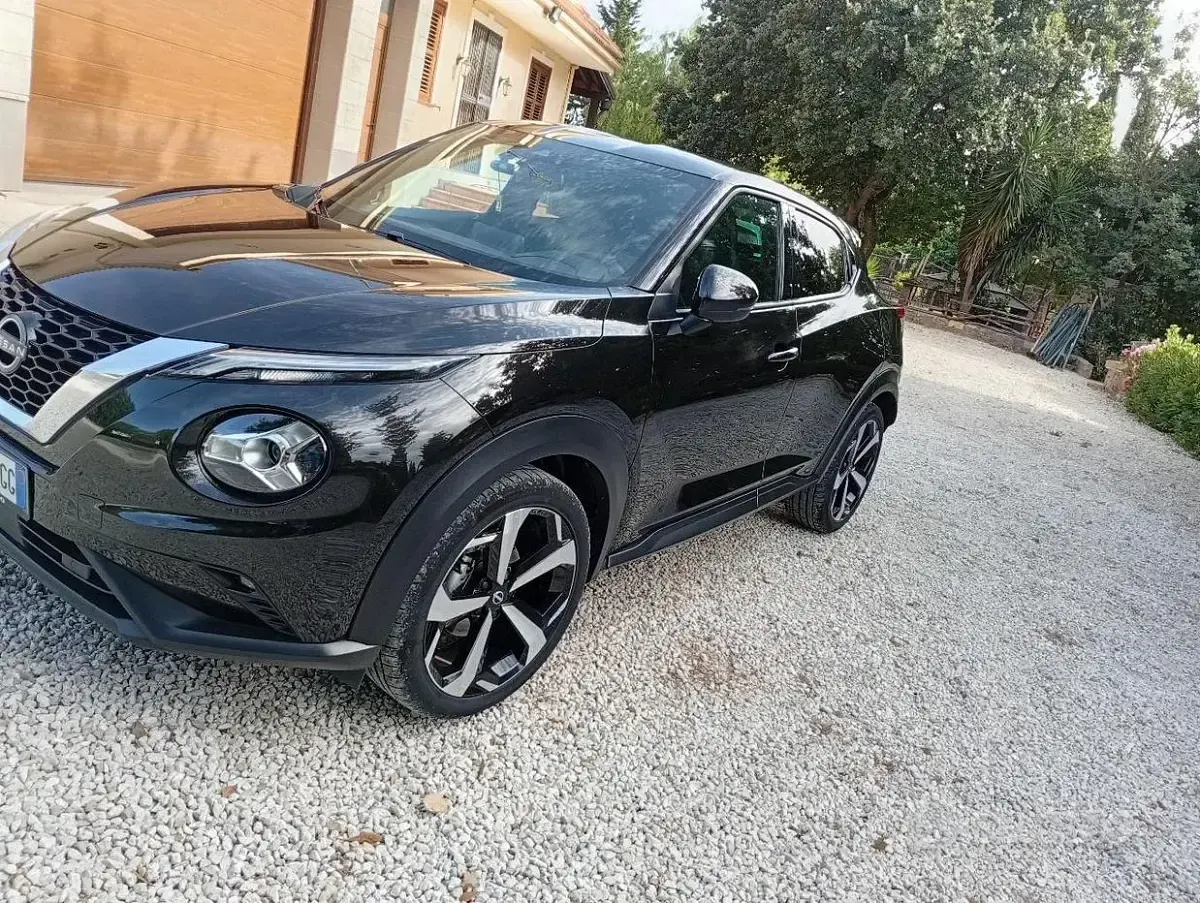 Usata Nissan Juke N-Connecta 114 CV (83 kW) 2023 Nero SUV