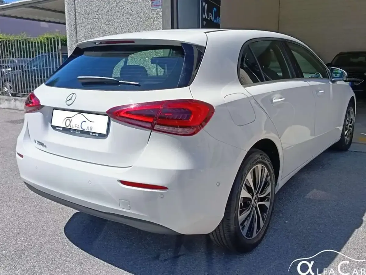 Brugt Mercedes A250 Business 160 HK (117 kW) 2023 Hvid Sedan