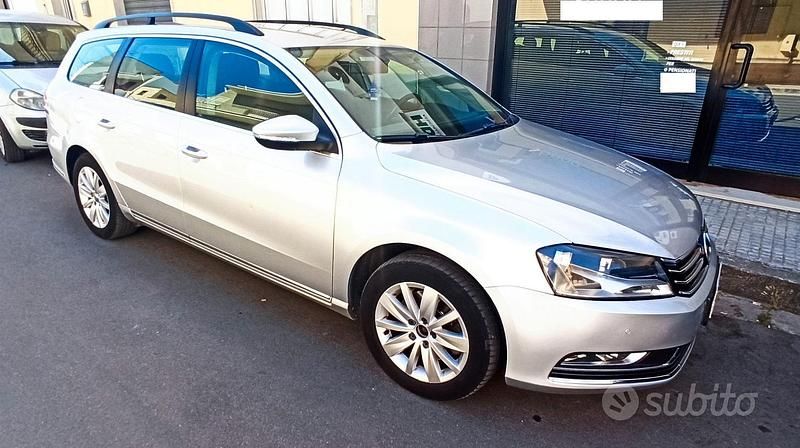 Grigio Usata 2011 VW Passat Station wagon | 4950 € (Buon prezzo) - Immagine 1/4