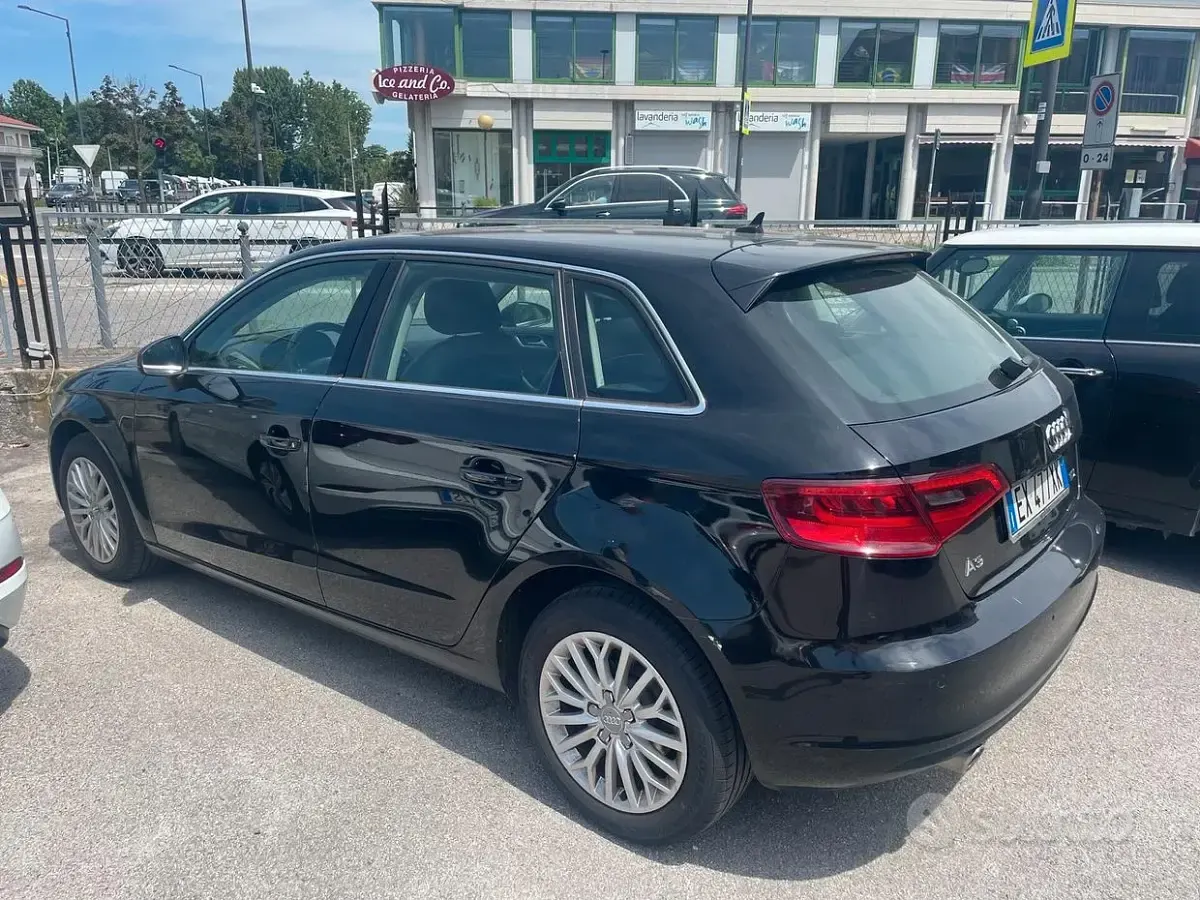Usata Audi A3 Ambiente 110 CV (80 kW) 2014 Nero Berlina
