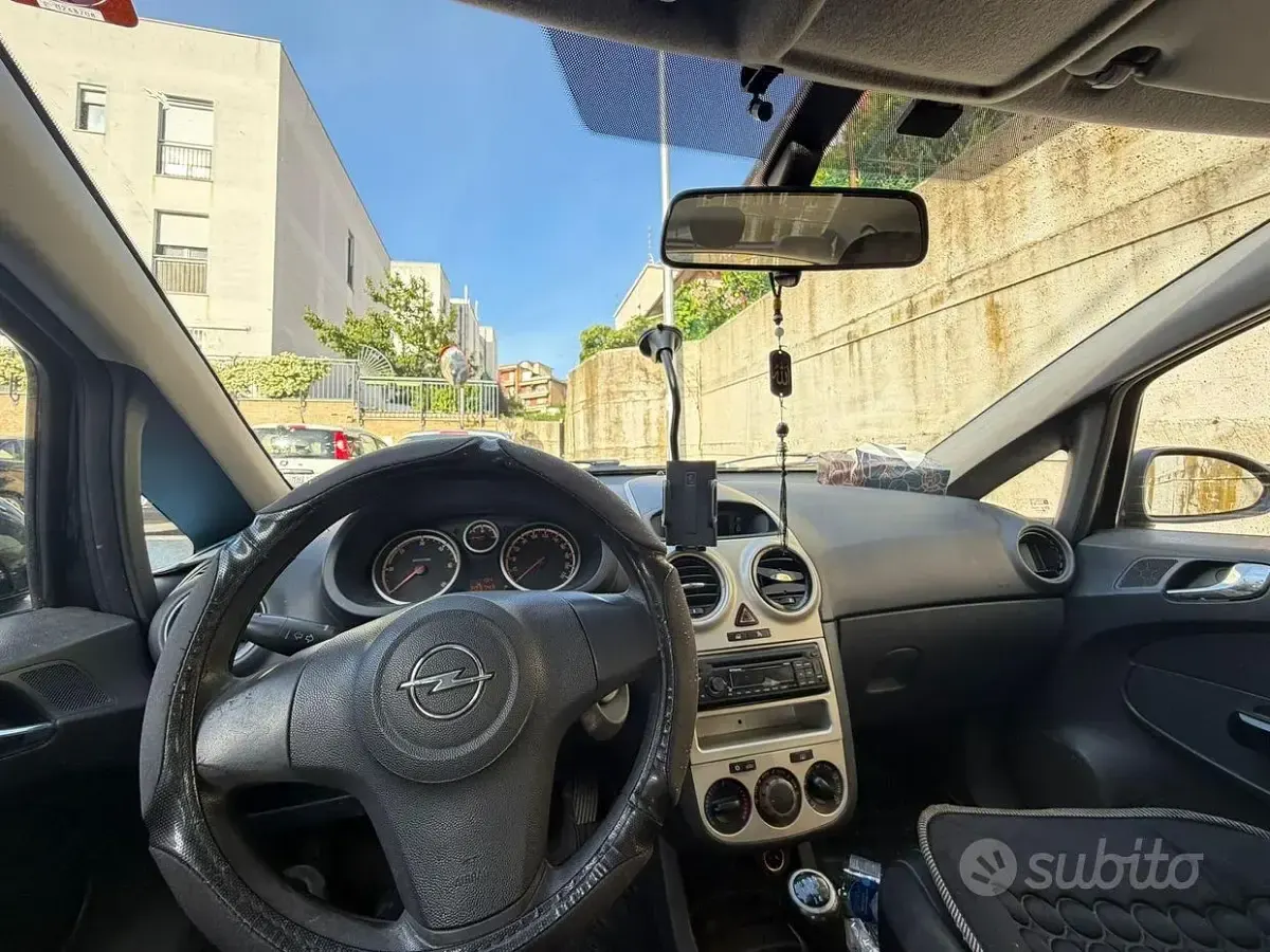 Usata Opel Corsa 75 CV (55 kW) 2008 Utilitaria