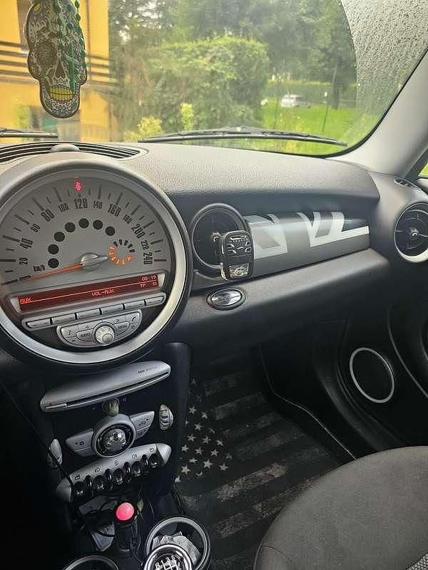 Argento Usata 2007 Mini Cooper Salt Utilitaria | 4500 € (Buon prezzo) - Immagine 1/4