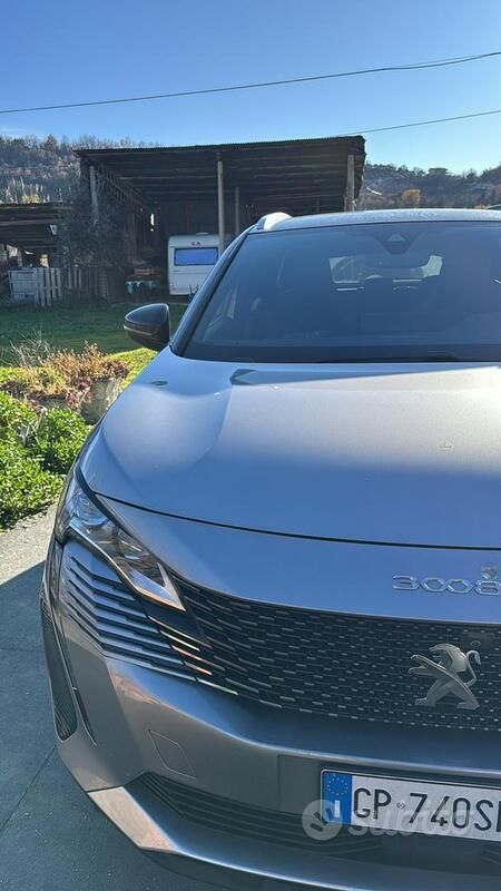Usata Peugeot 3008 177 CV (130 kW) 2023 Grigio SUV