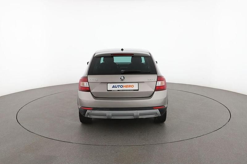 Usata Skoda Rapid ScoutLine 110 CV (80 kW) 2018 Beige Utilitaria