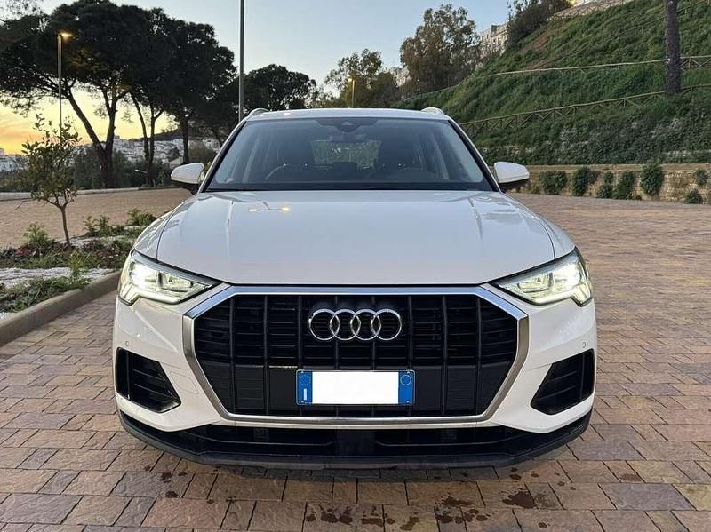 Usata Audi Q3 Ambiente 150 CV (110 kW) 2023 Bianco SUV
