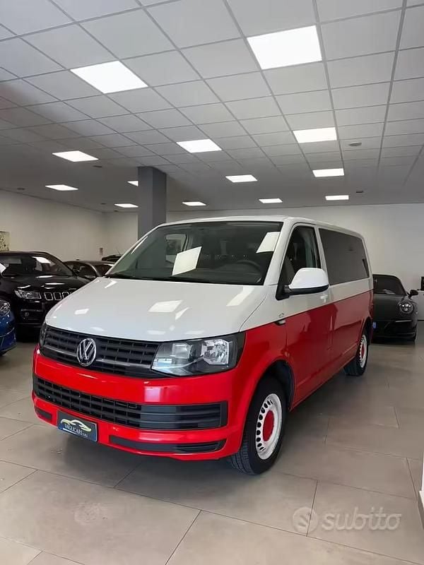 Usata VW Caravelle Comfortline 150 CV (110 kW) 2018 Bianco Monovolume