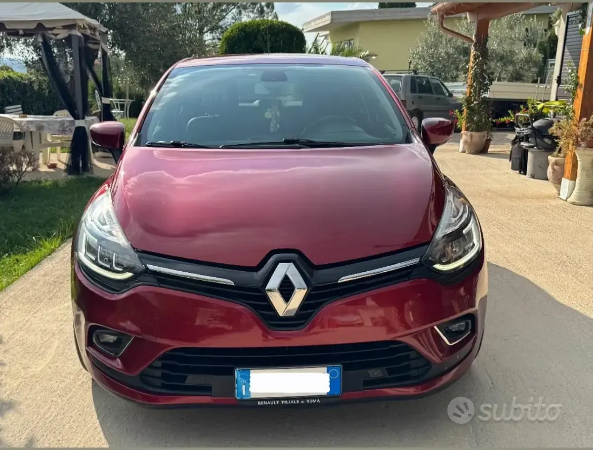 Usata Renault Clio 78 CV (57 kW) 2017 Rosso Utilitaria