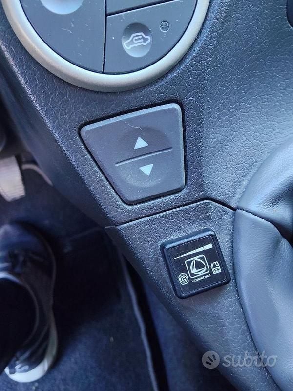 Usata Fiat Panda Classica 69 CV (50 kW) 2012 Nero Utilitaria