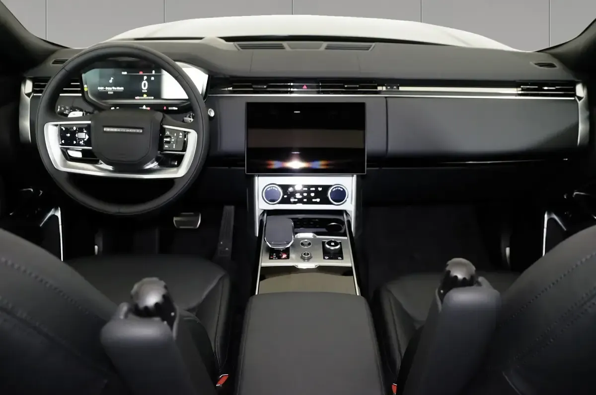 Usata Land Rover Range Rover HSE 249 CV (183 kW) 2023 Santorini black SUV