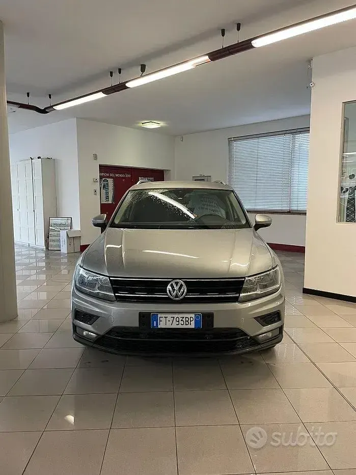 Usata VW Tiguan 150 CV (110 kW) 2018 Grigio SUV