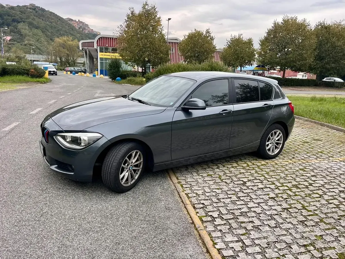 Usado BMW 116 116 HP (85 kW) 2014 Cinzento Citadino